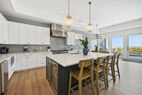 3 Singleton Beach - Oceanfront Estate, Private Pool, Elevator, FREE Activities Included